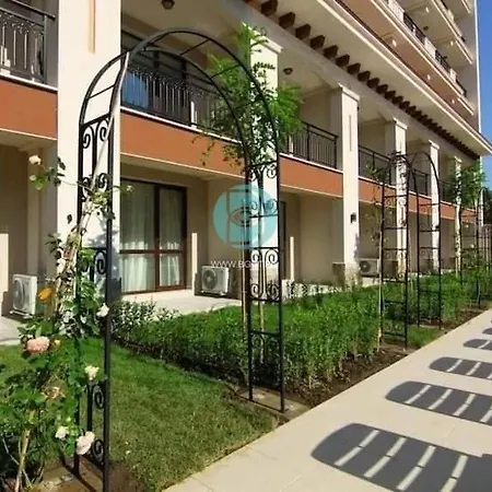 Apartment U Dacha - Premium Sunny Beach