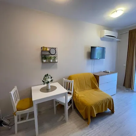 U Dacha - Premium * סאני ביץ'